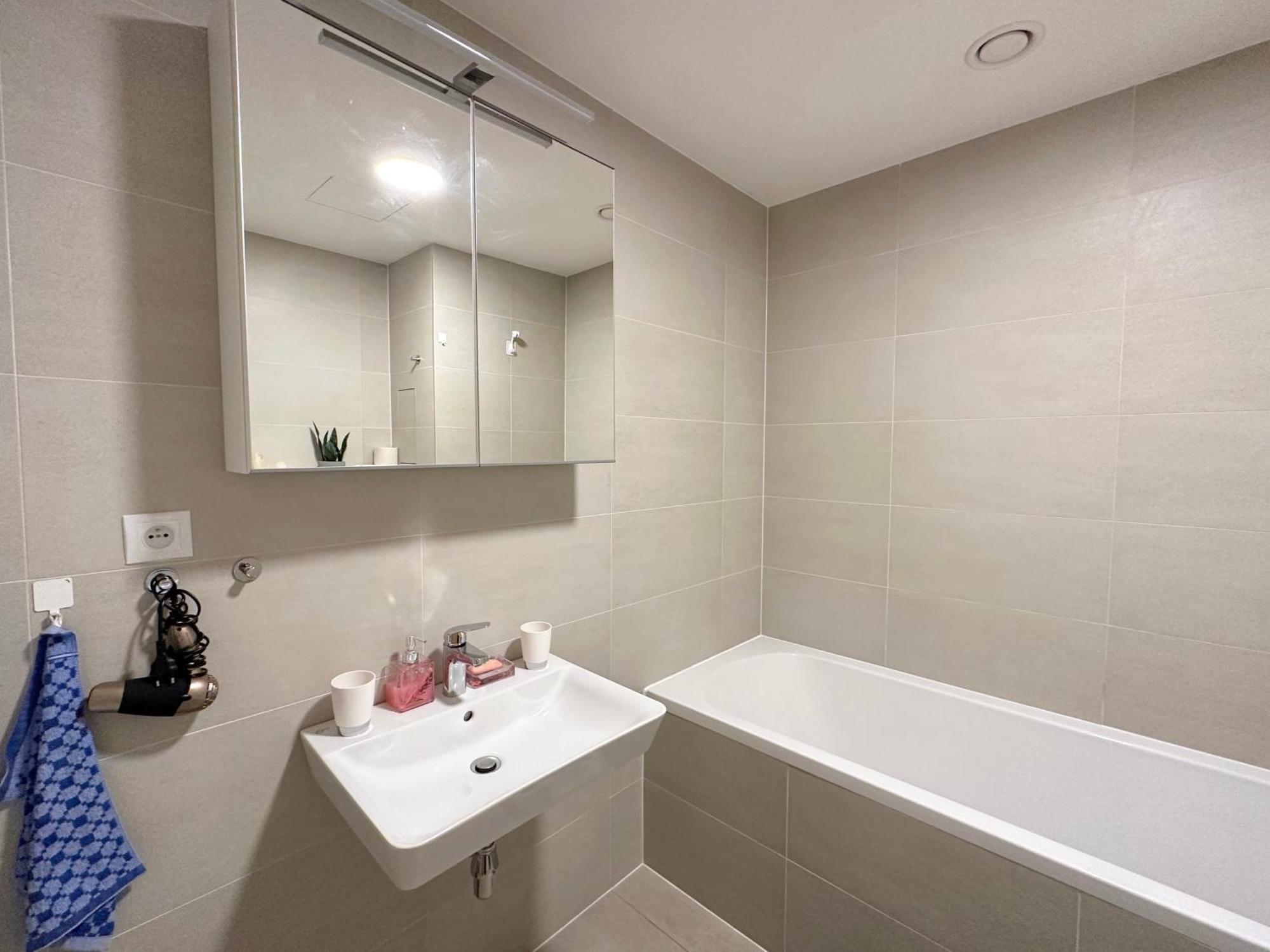 With Free Parking In Appartement *