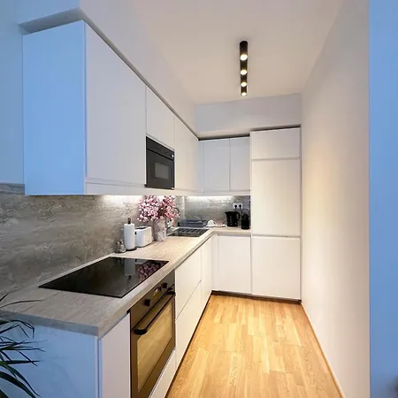 Apartment With Free Parking In Prague Exterior photo